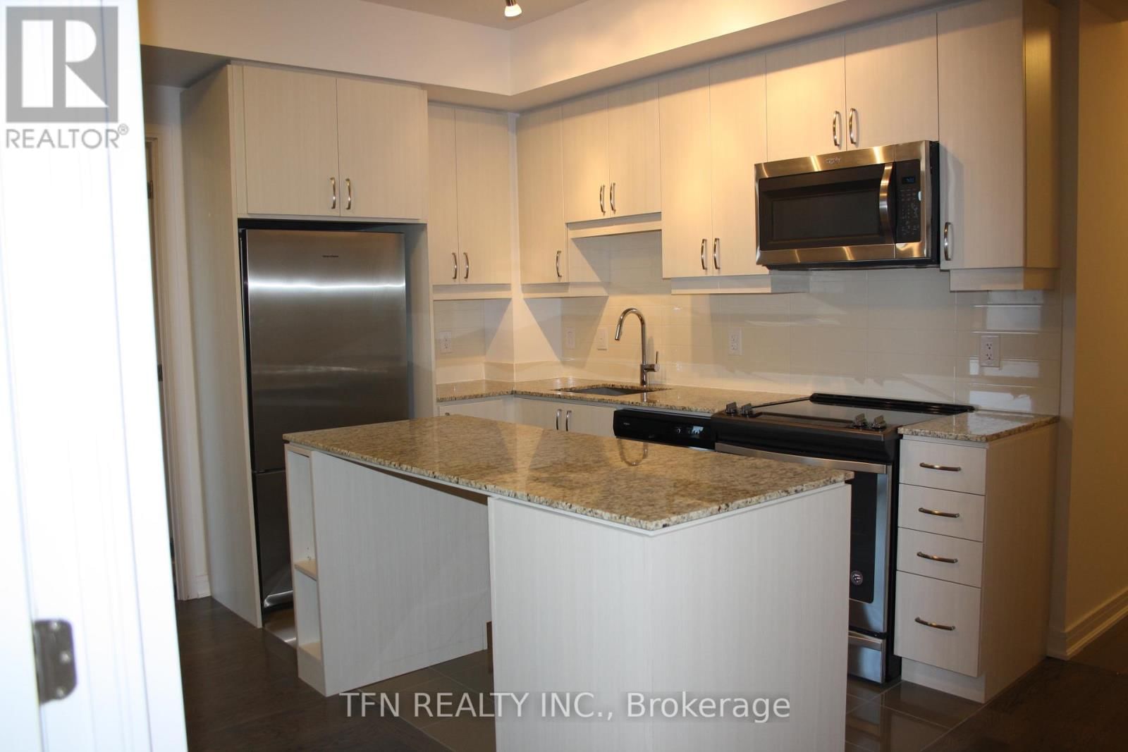 519 - 9201 YONGE STREET Image 5