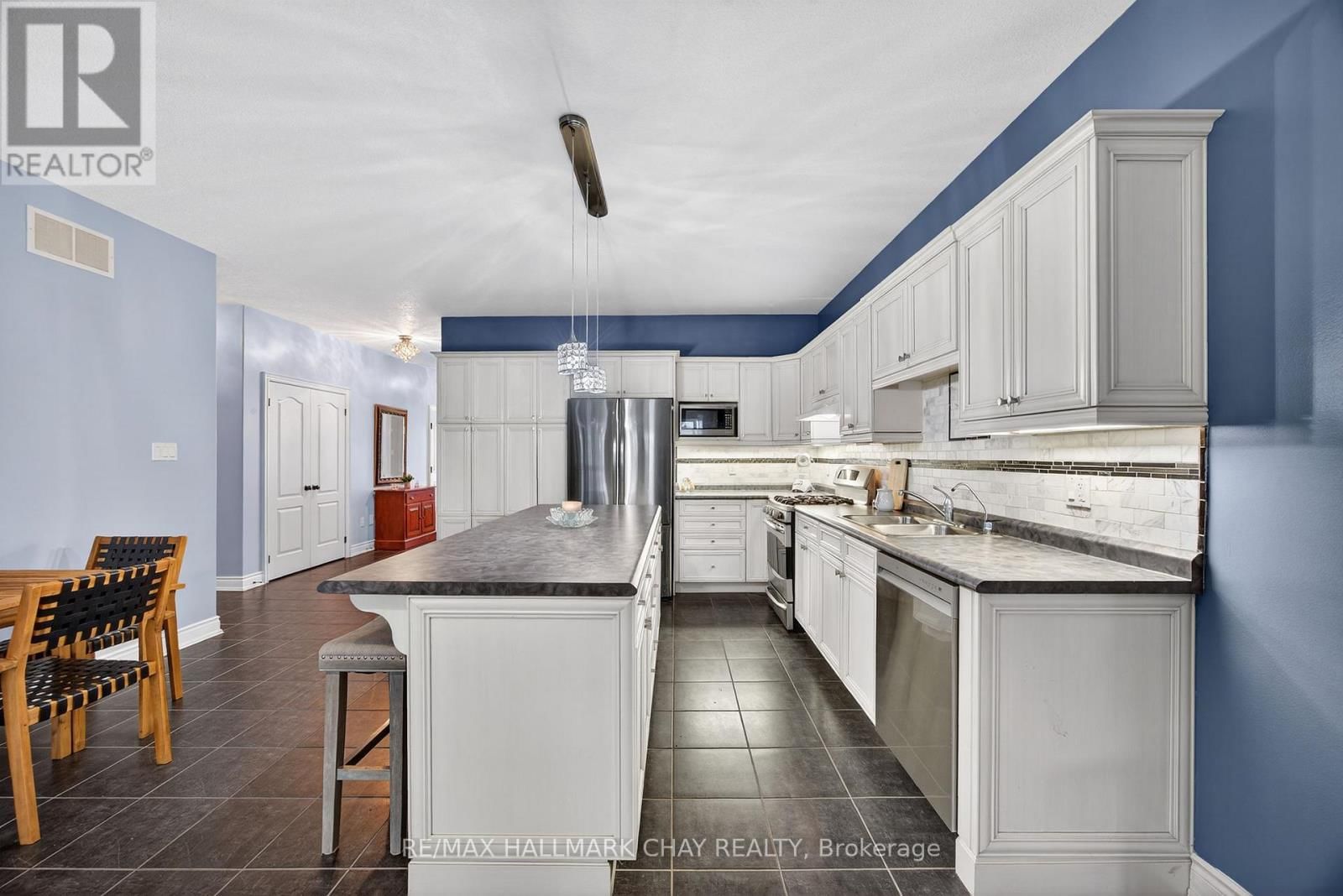 60 BROWNLEY LANE Image 12