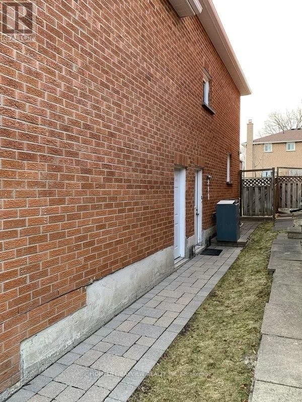 14 GUILDWOOD DRIVE Image 11