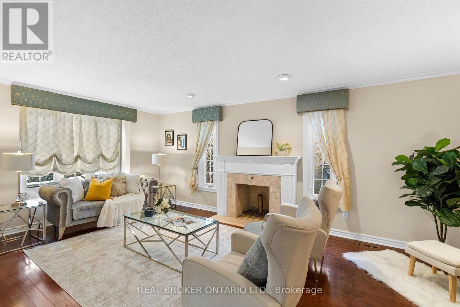 36 ELLINGWOOD COURT Image 18