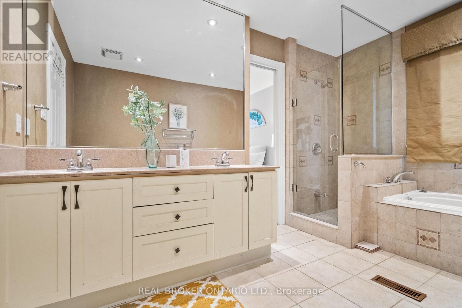 36 ELLINGWOOD COURT Image 26