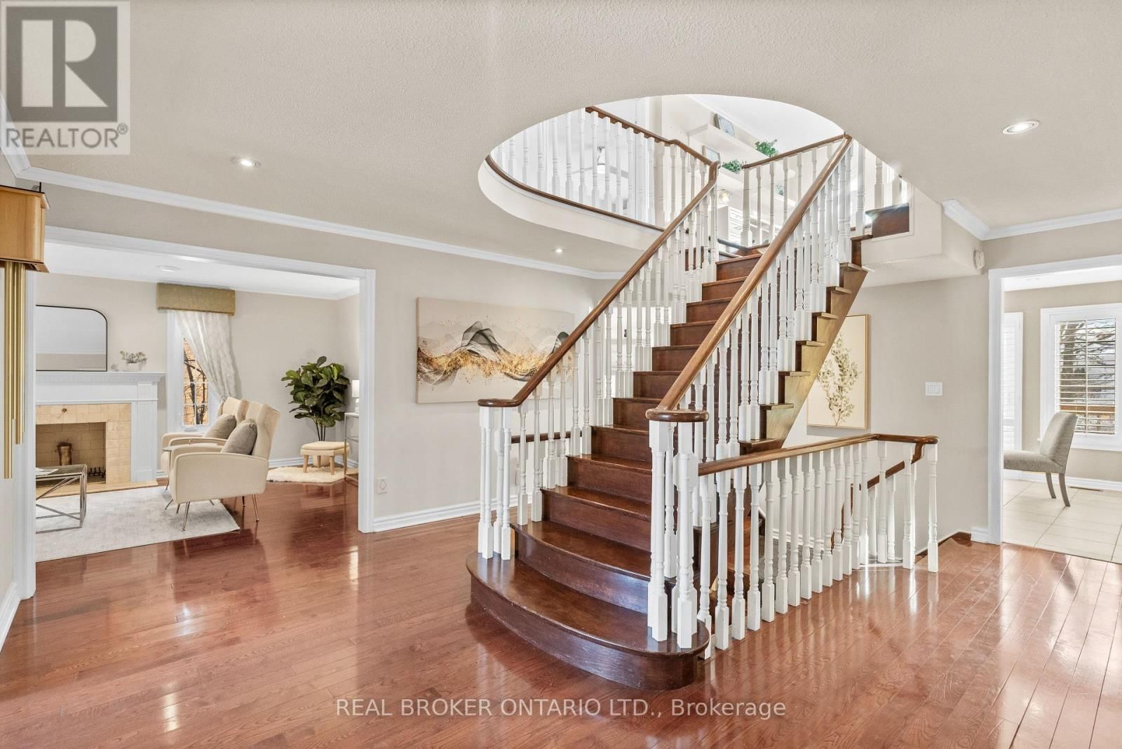 36 ELLINGWOOD COURT Image 7