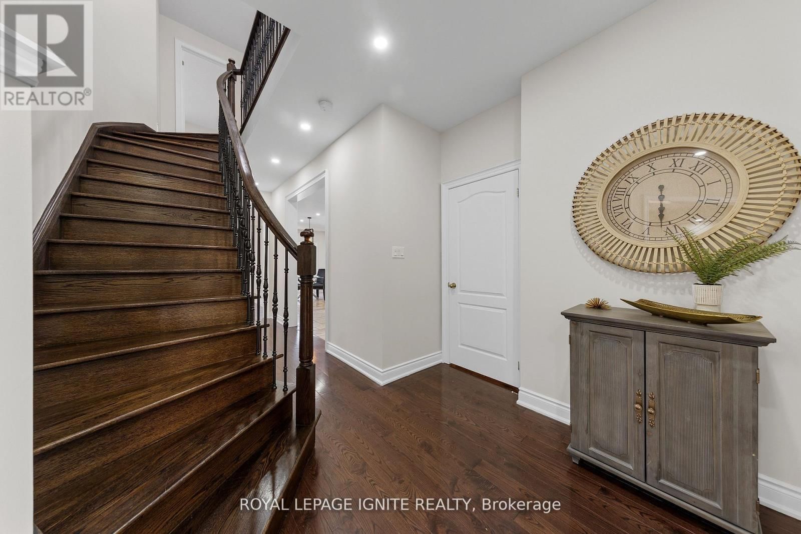 134 GARDINER DRIVE Image 19