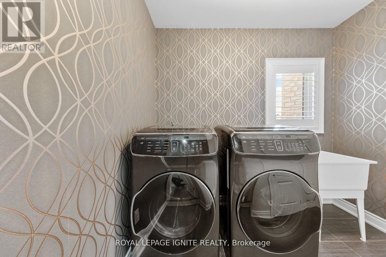 134 GARDINER DRIVE Image 21