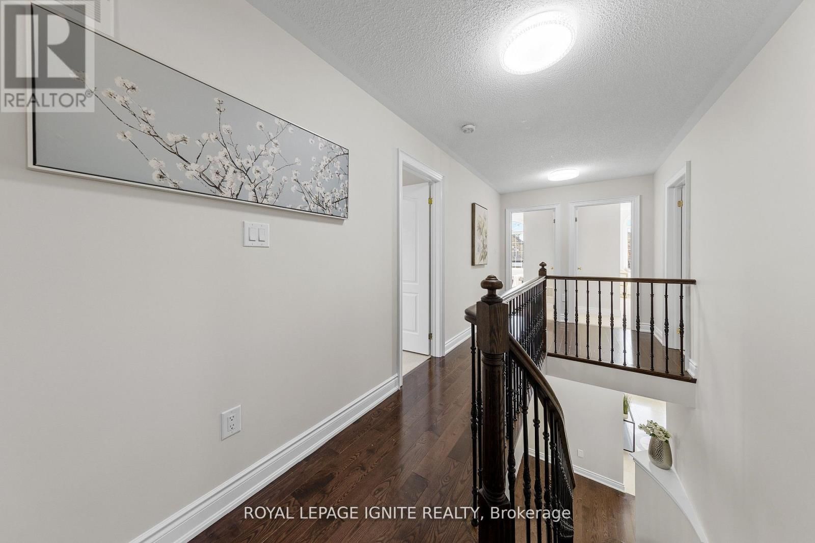 134 GARDINER DRIVE Image 28