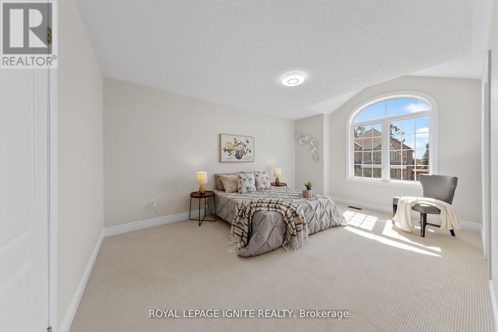 134 GARDINER DRIVE Image 31