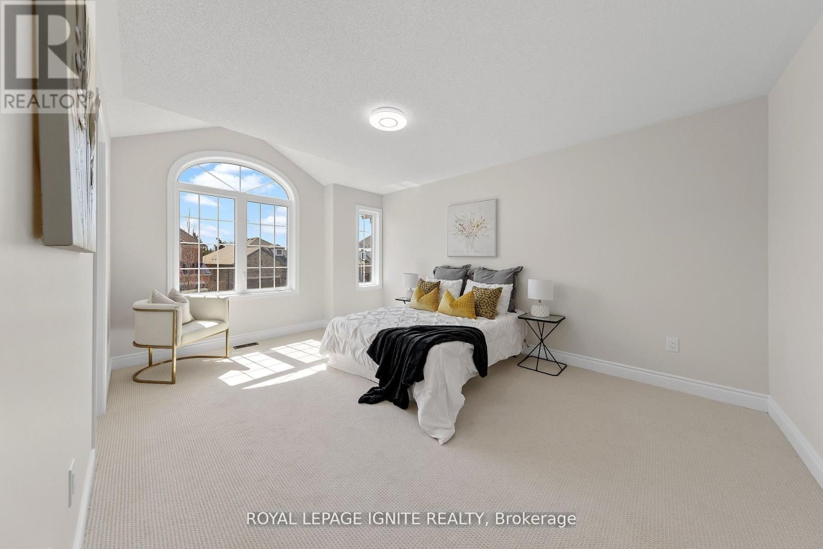 134 GARDINER DRIVE Image 34