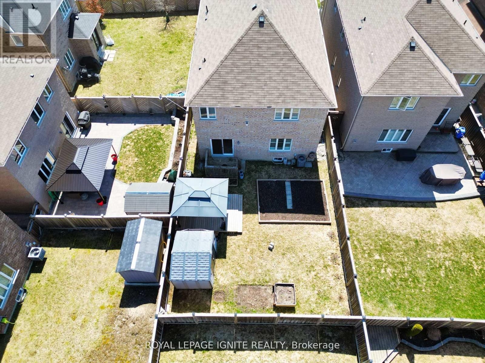 134 GARDINER DRIVE Image 39