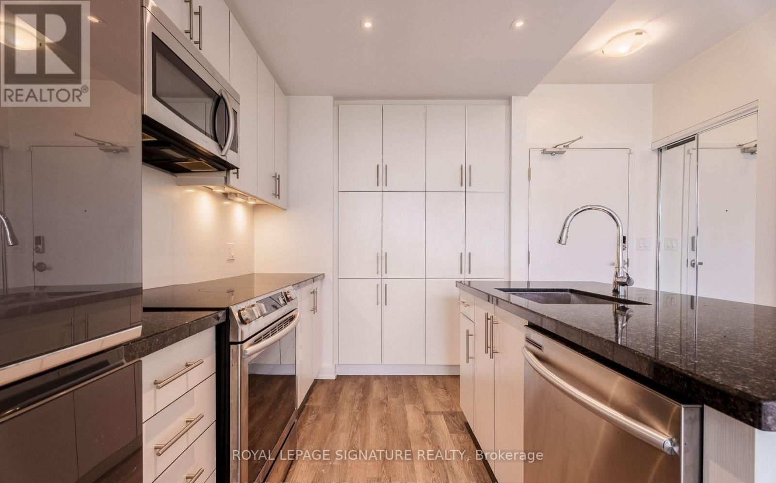 408 - 375 SEA RAY AVENUE Image 4