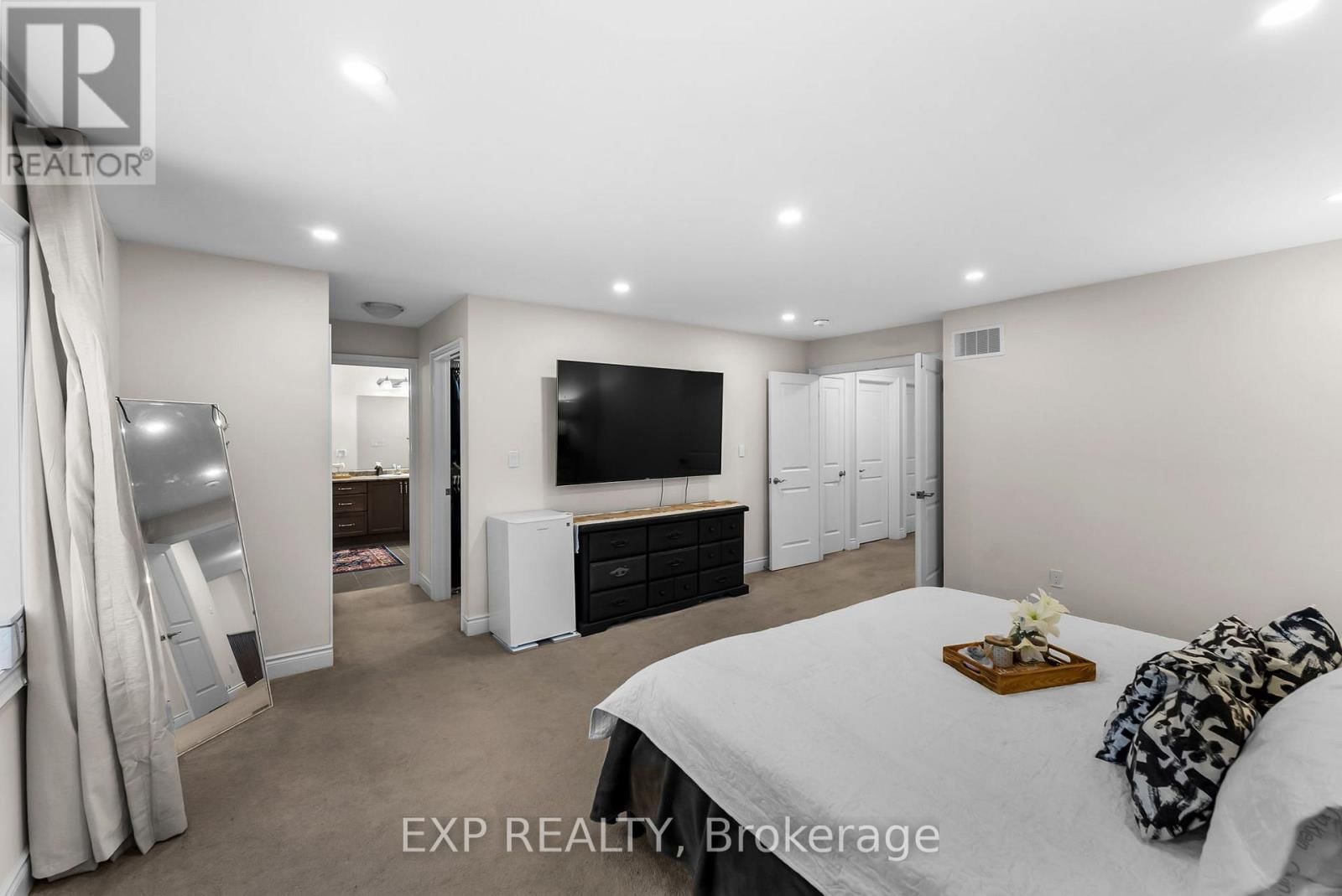 1951 METRO ROAD Image 20