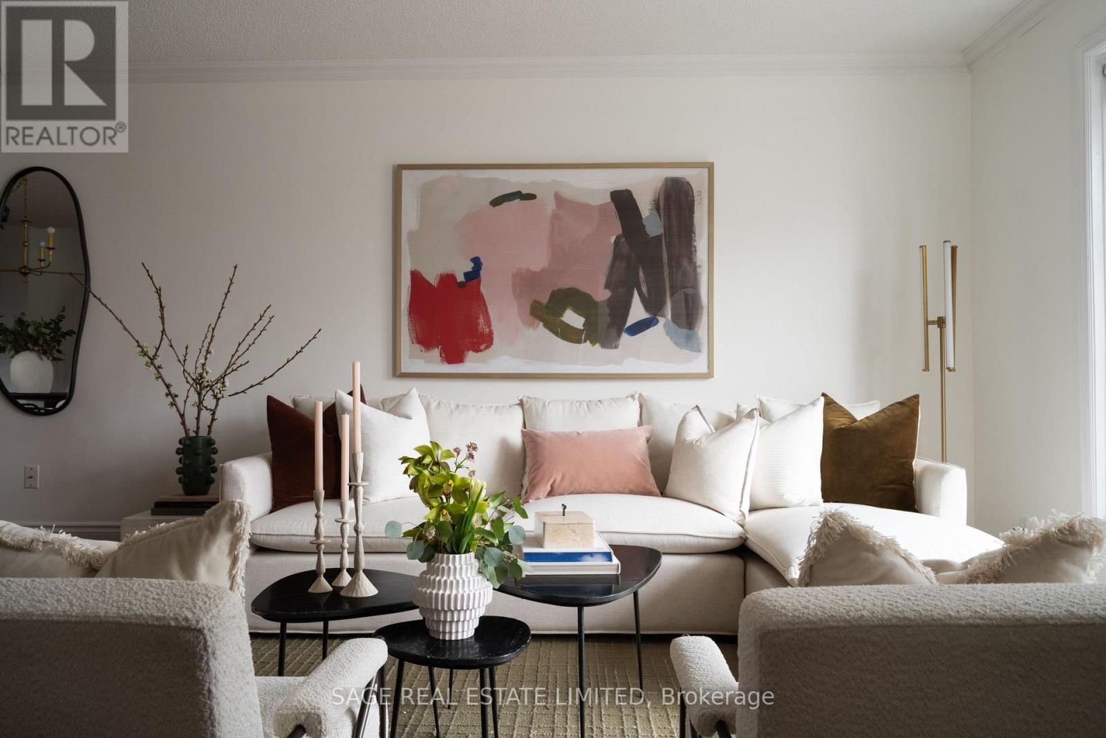 228 YORKSHIRE DRIVE Image 3