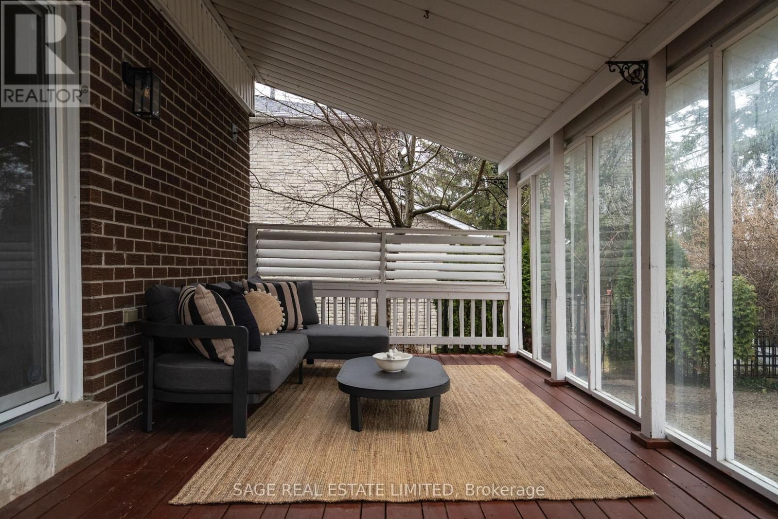 228 YORKSHIRE DRIVE Image 40