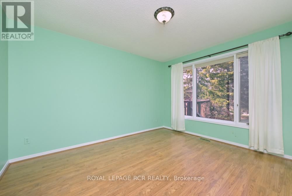 7 GLEN EDEN WAY Image 16