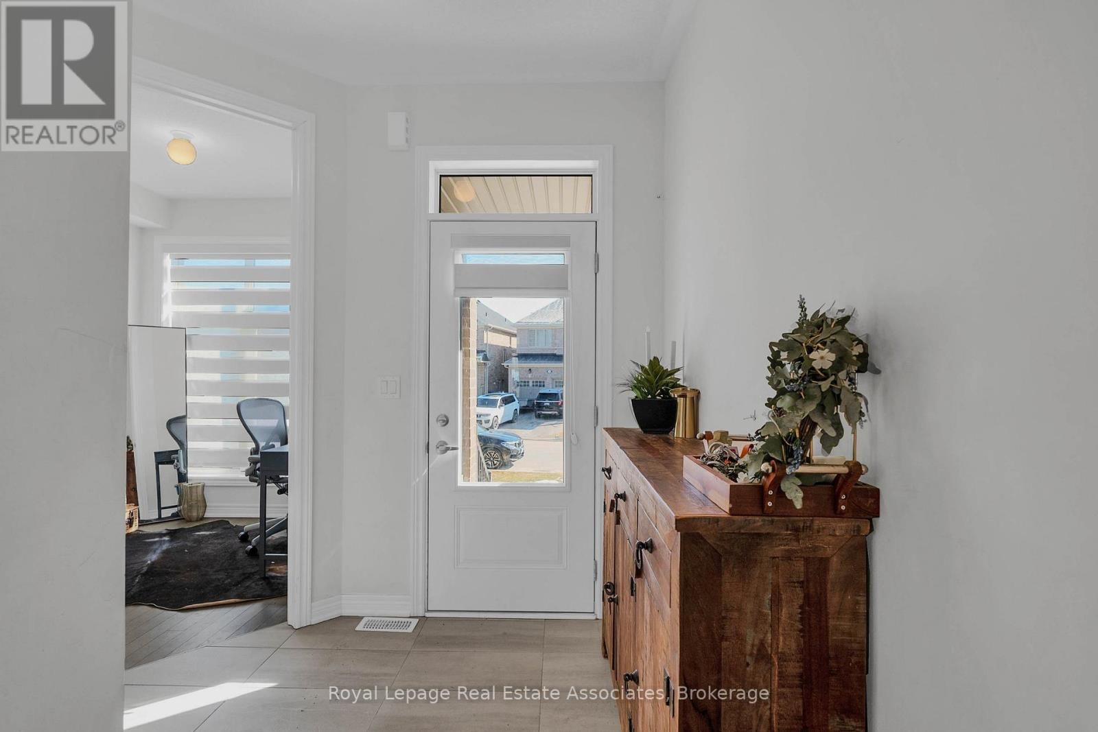 1386 DAVIS LOOP Image 5