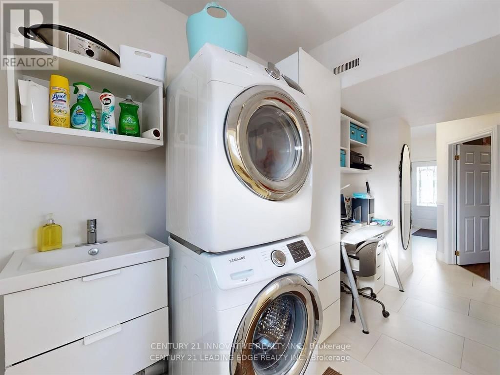 2 - 350 THE QUEENSWAY SOUTH Image 10