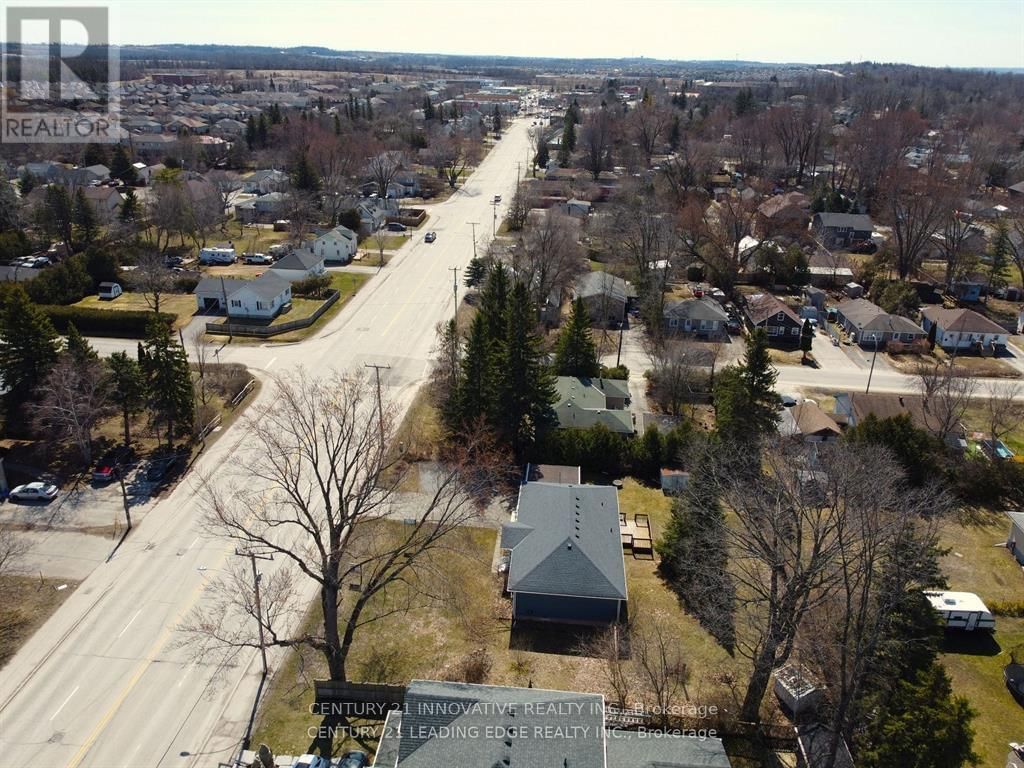 2 - 350 THE QUEENSWAY SOUTH Image 21