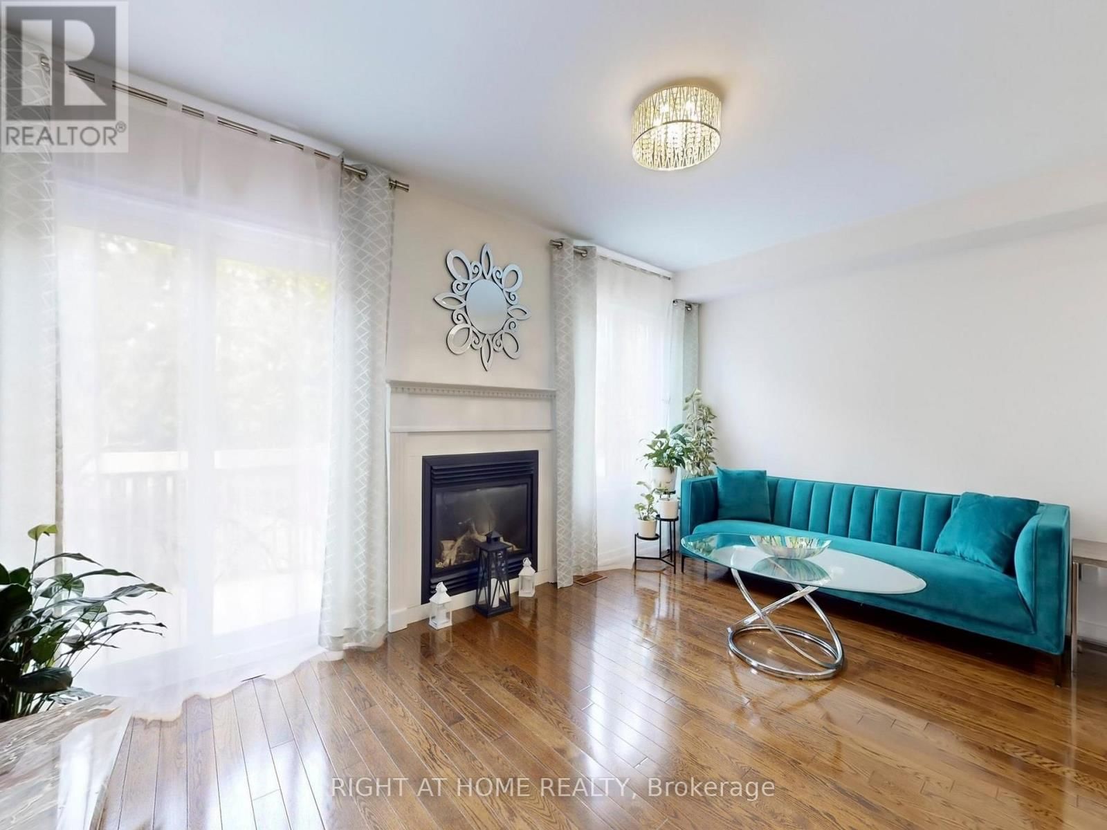 179 VANGUARD ROAD Image 13