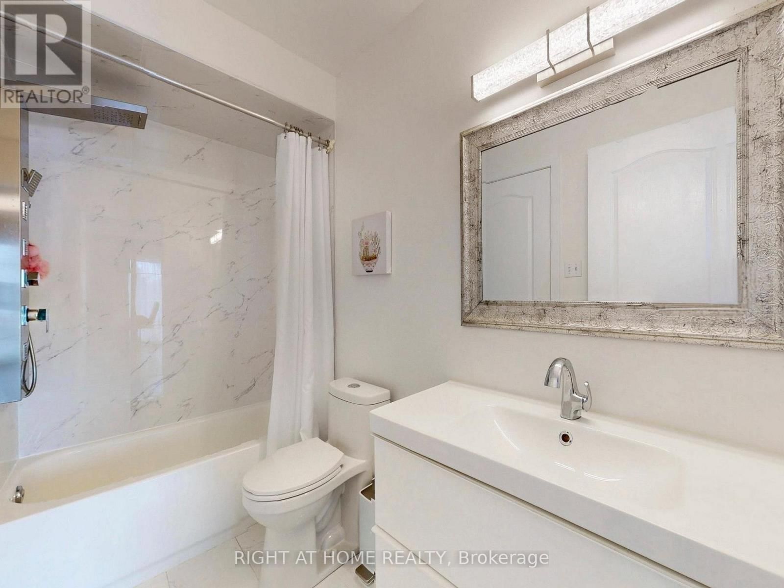 179 VANGUARD ROAD Image 34