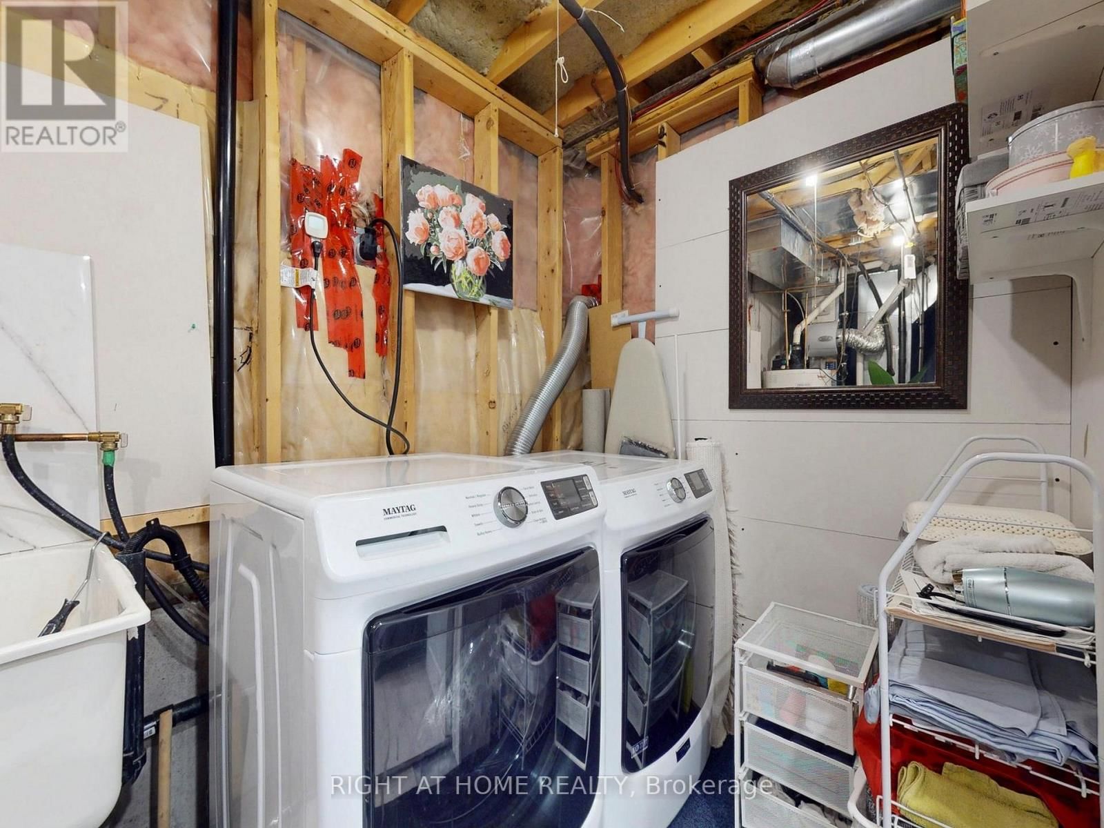 179 VANGUARD ROAD Image 47