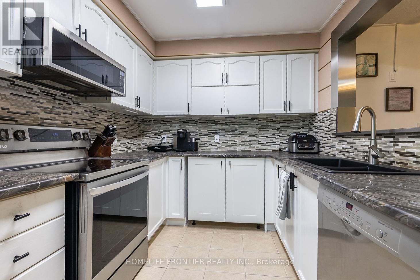 65 WEST PARK AVENUE Image 7