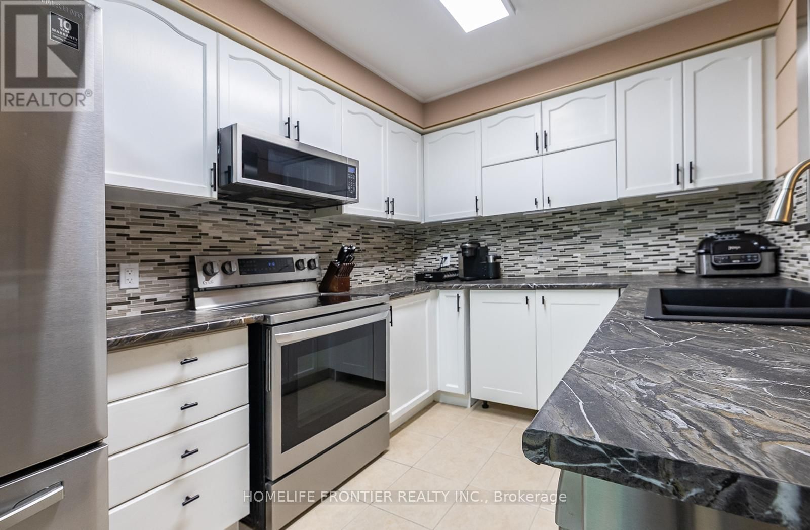 65 WEST PARK AVENUE Image 8