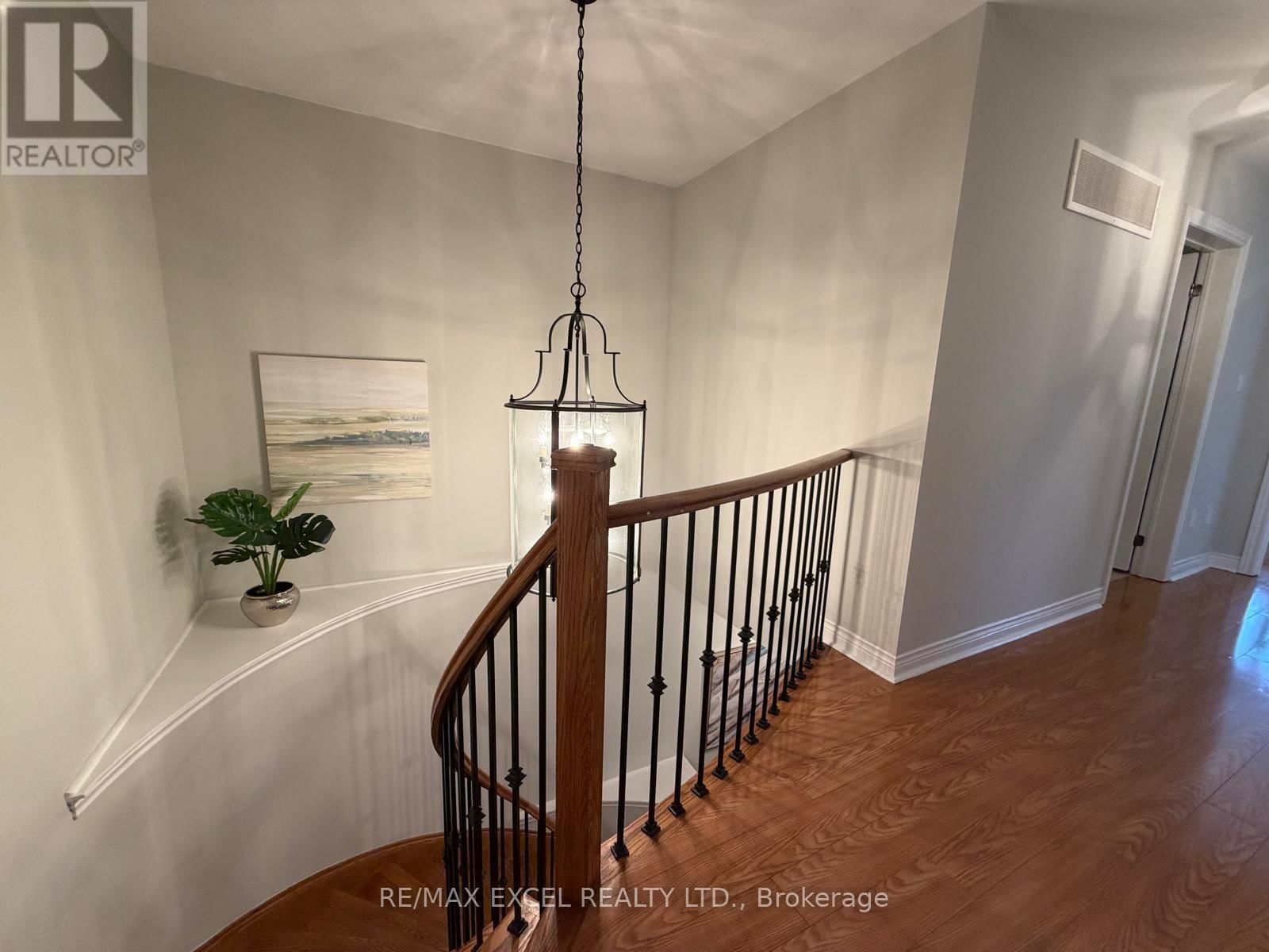 3 - 450 WORTHINGTON AVENUE Image 10