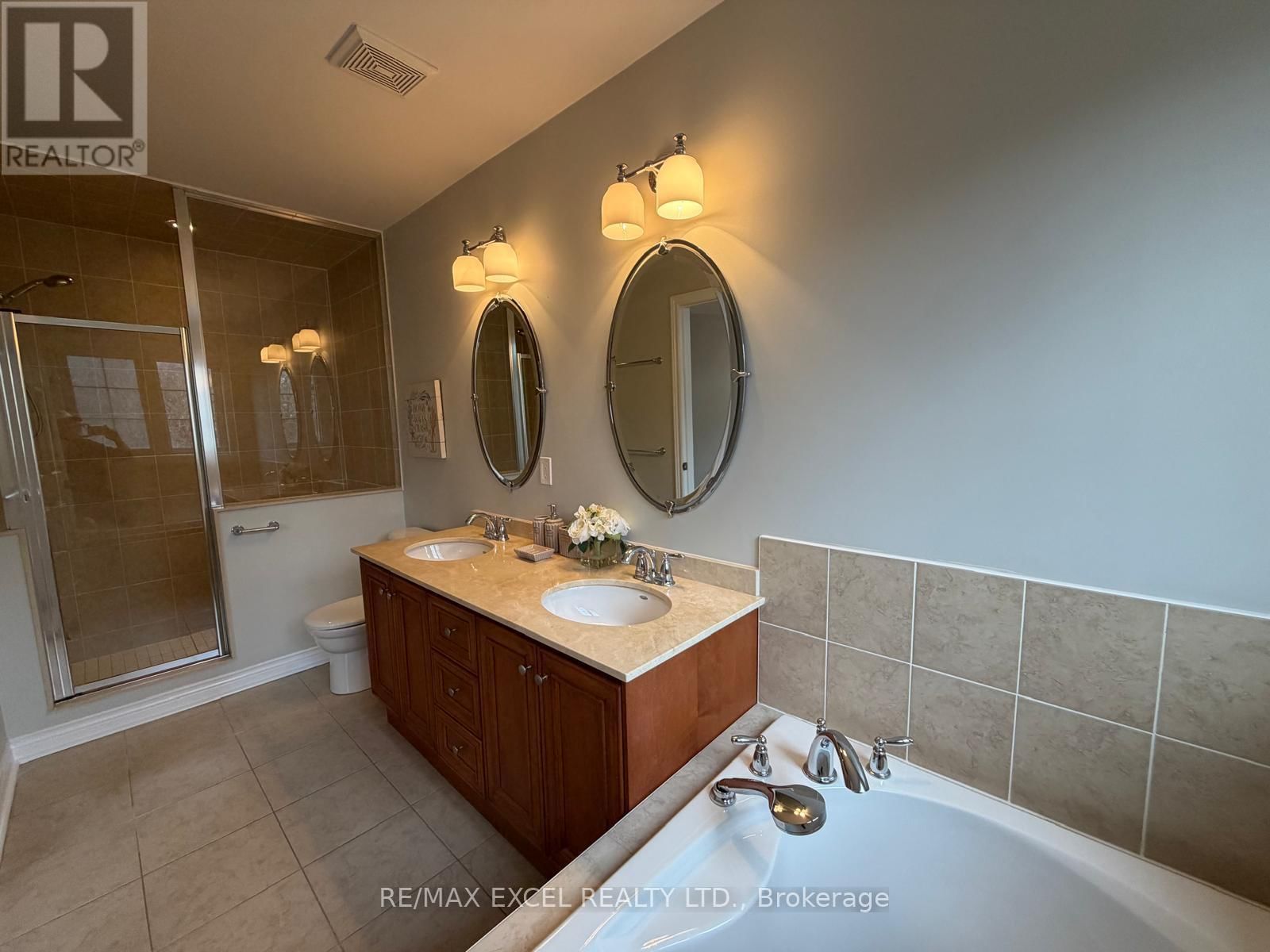 3 - 450 WORTHINGTON AVENUE Image 12