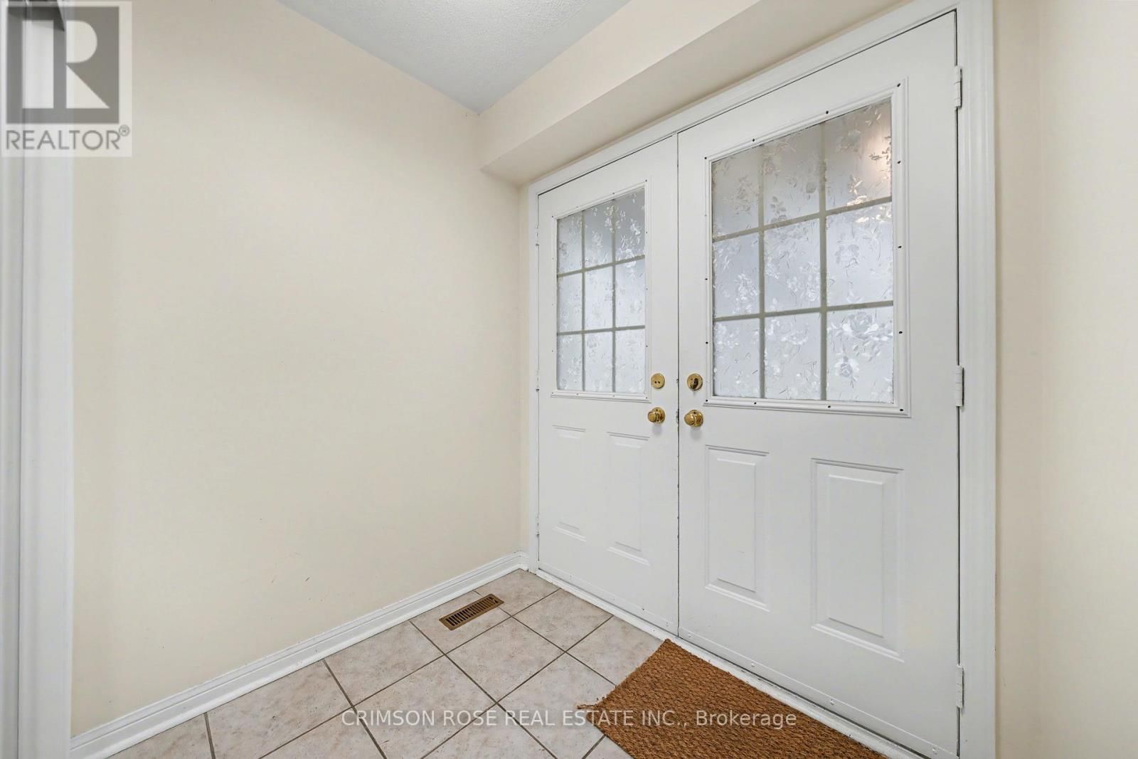 3 DRAWBRIDGE DRIVE Image 3