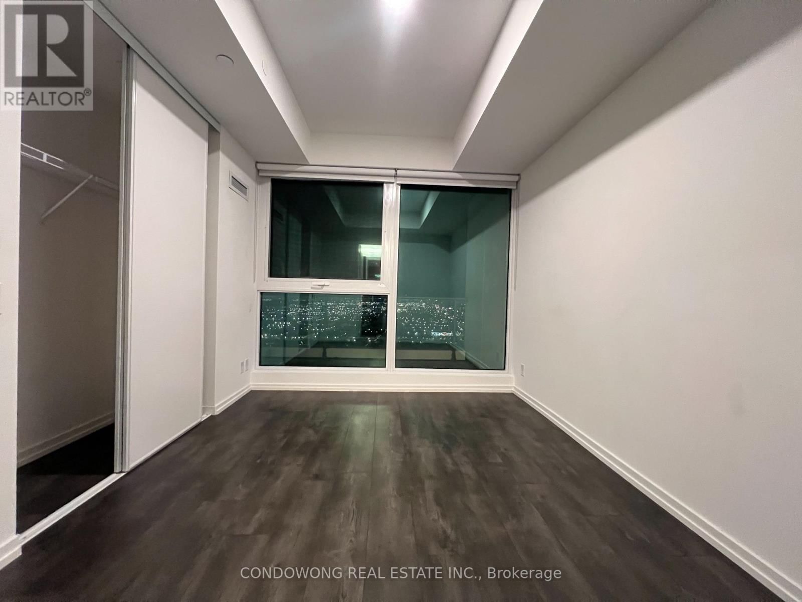 4211 - 1000 PORTAGE PARKWAY Image 5