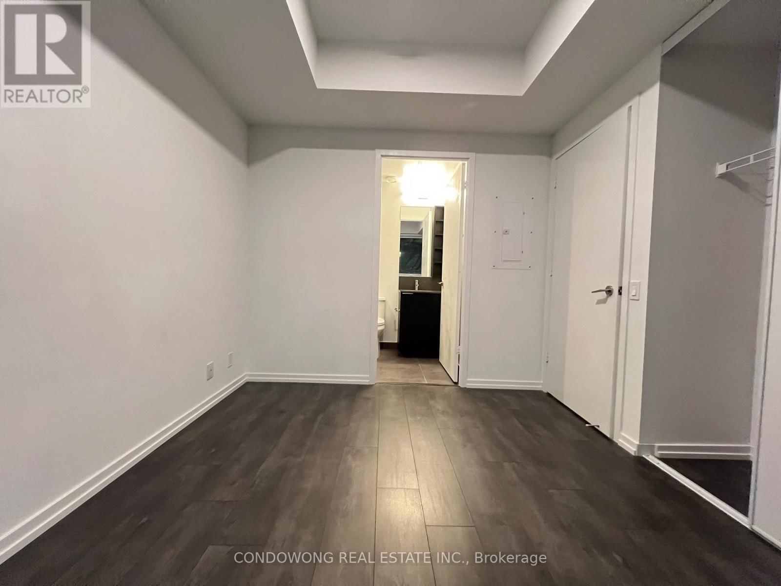 4211 - 1000 PORTAGE PARKWAY Image 6