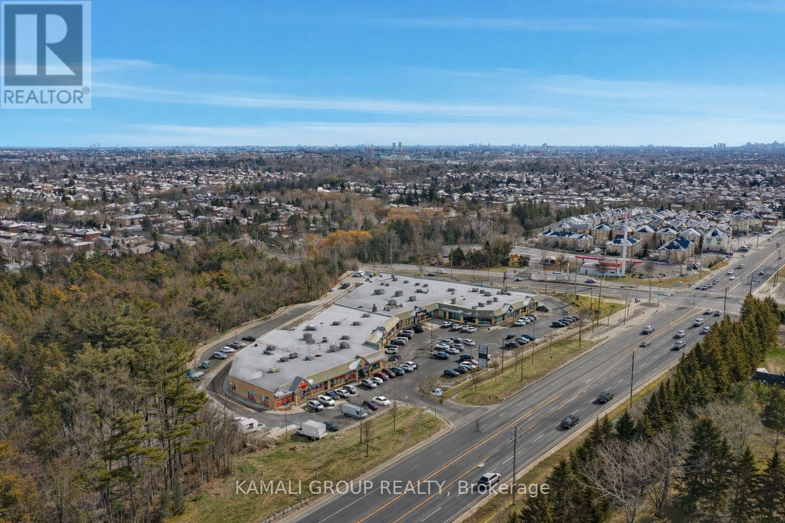 20 - 10815 BATHURST STREET NORTH Image 33