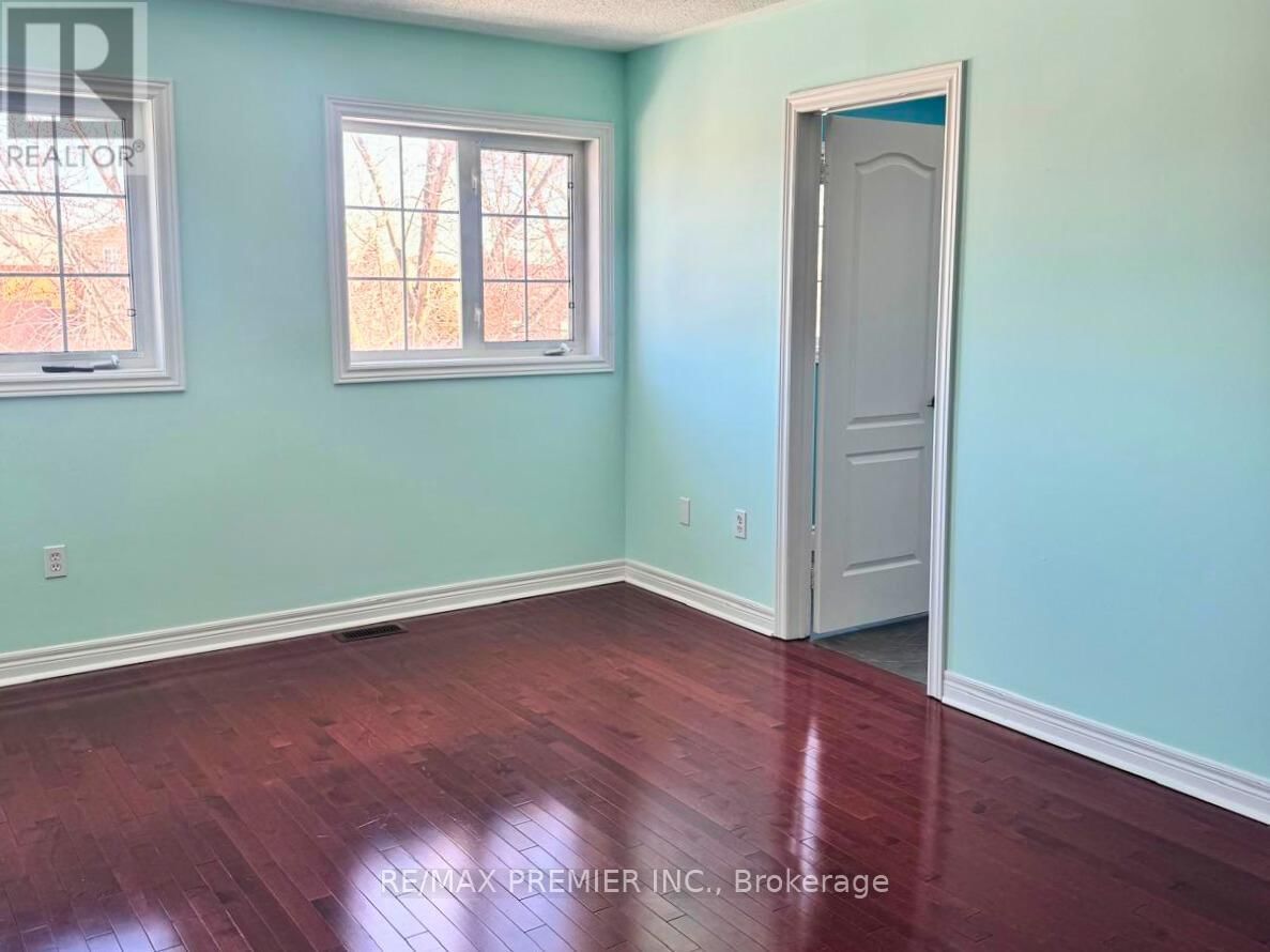 35 BOOM ROAD Image 12