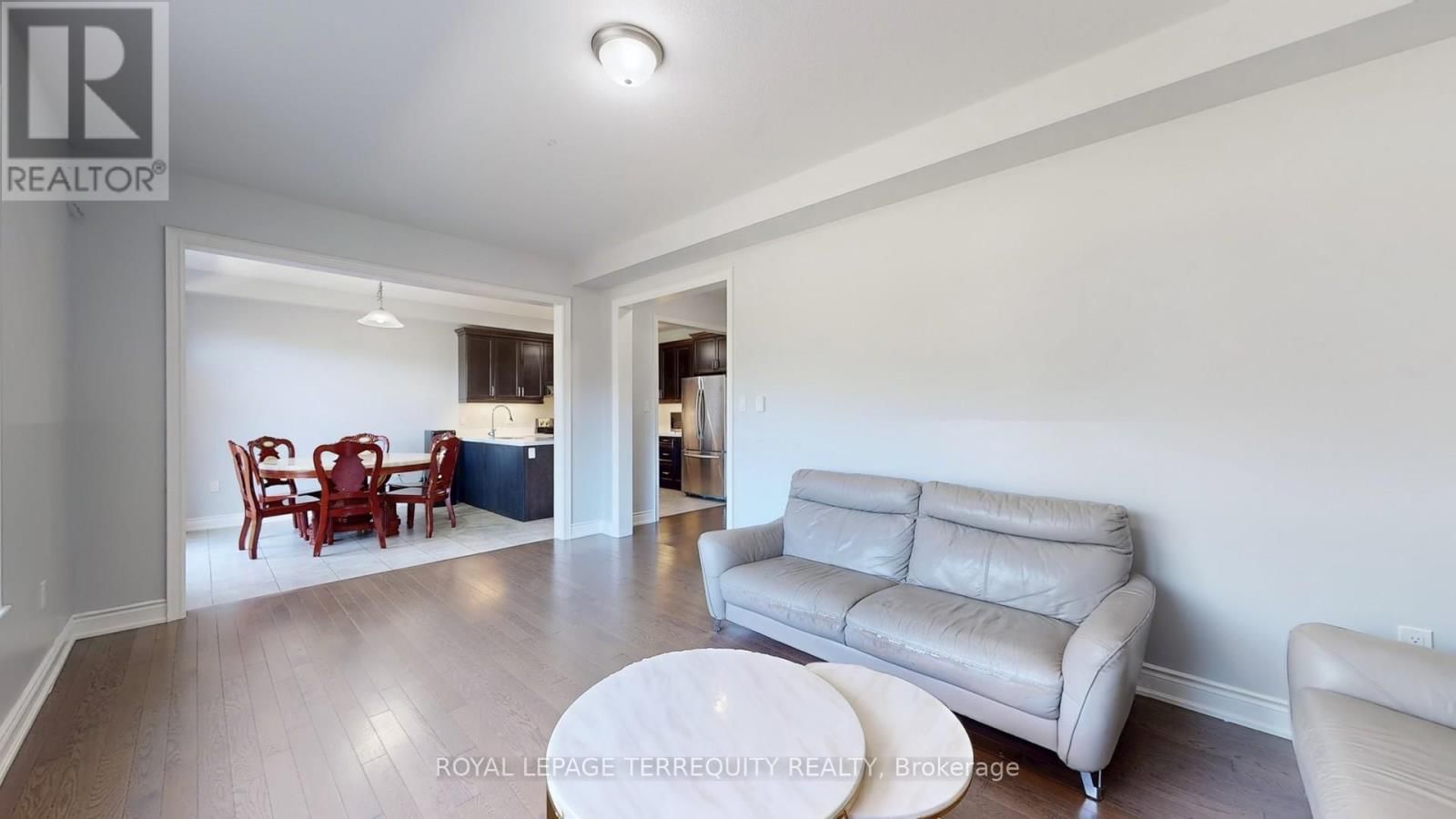 28 RICHMOND PARK DRIVE Image 10