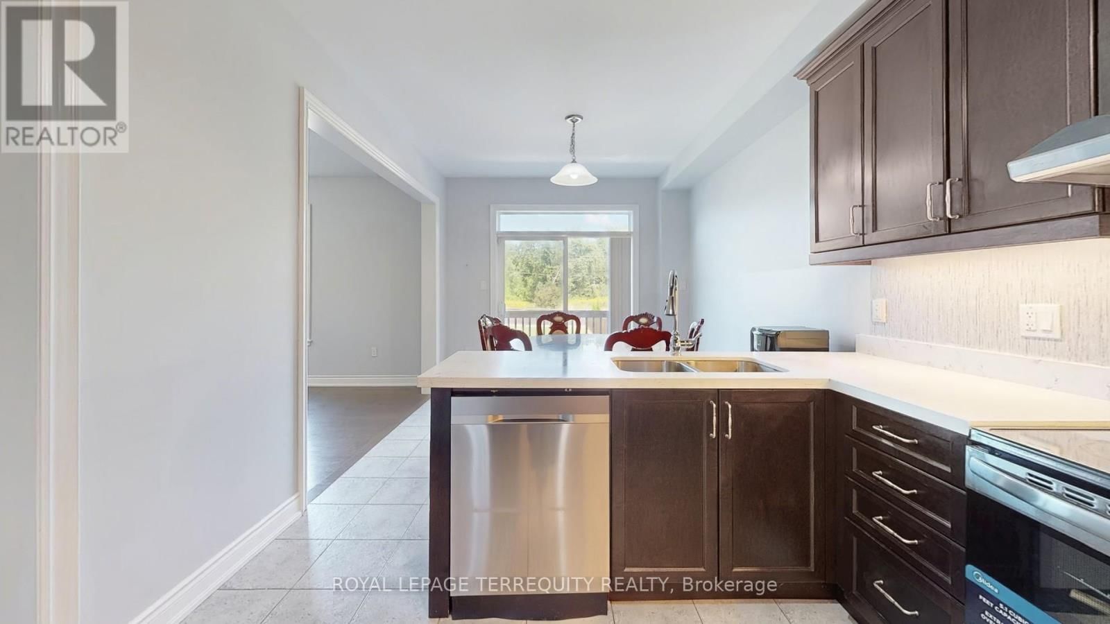 28 RICHMOND PARK DRIVE Image 16