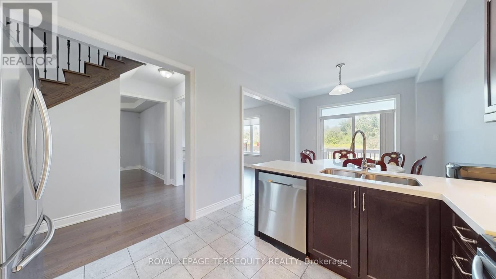 28 RICHMOND PARK DRIVE Image 17