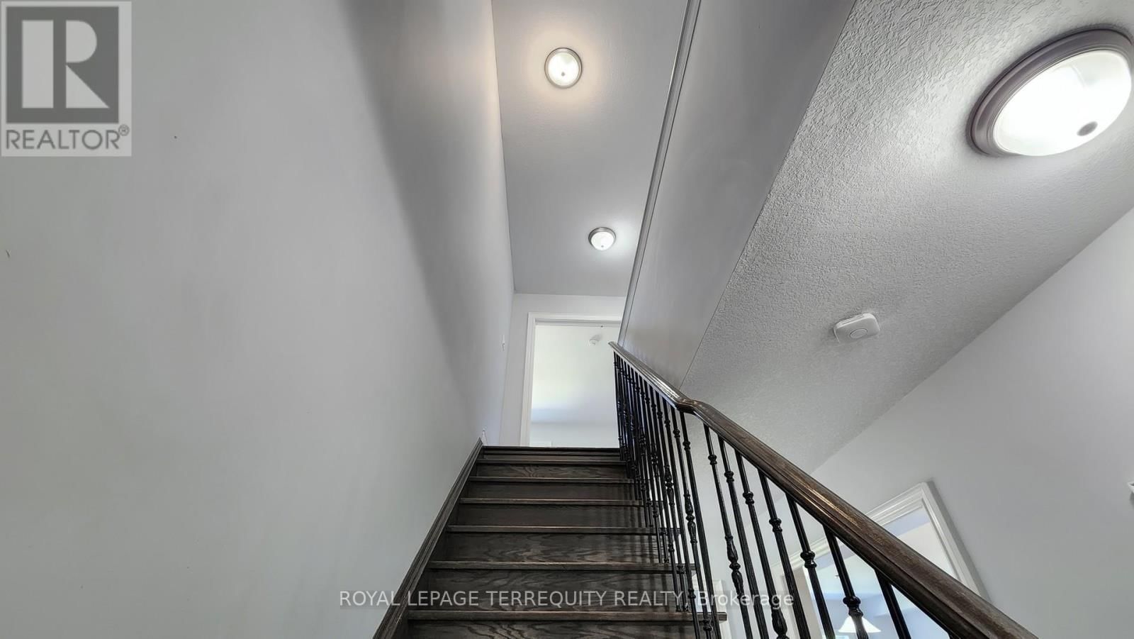 28 RICHMOND PARK DRIVE Image 24