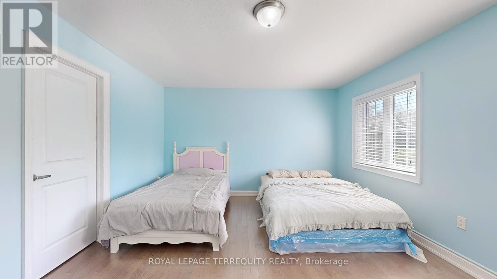 28 RICHMOND PARK DRIVE Image 40