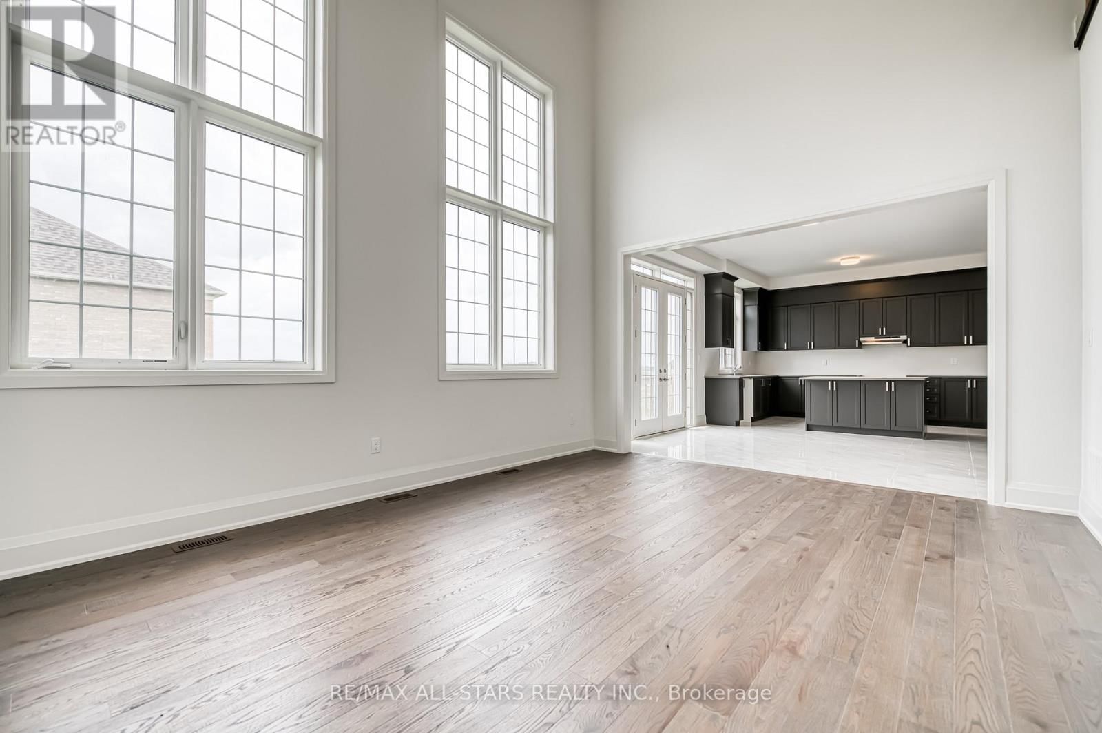 BAYBERRY DRIVE Image 11