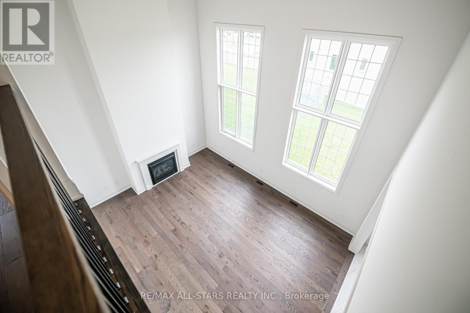 BAYBERRY DRIVE Image 12