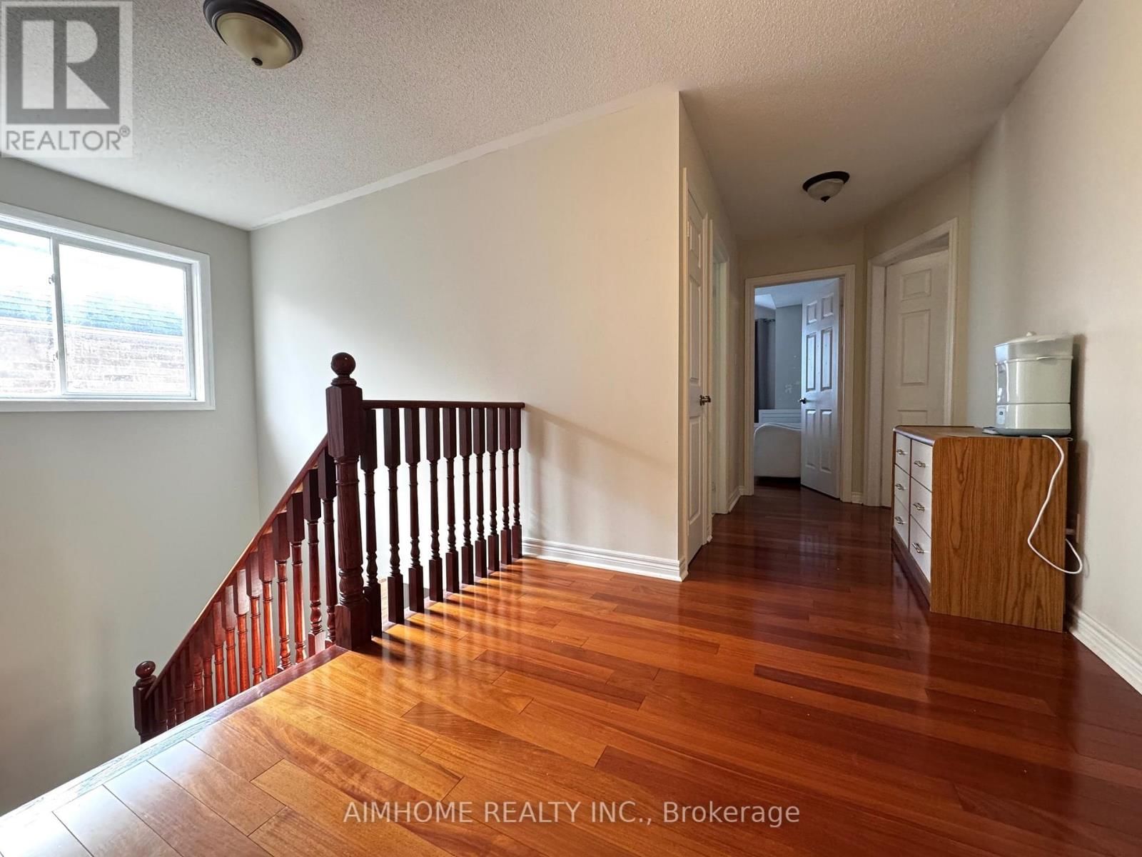 61 TEN OAKS BLVD Image 12