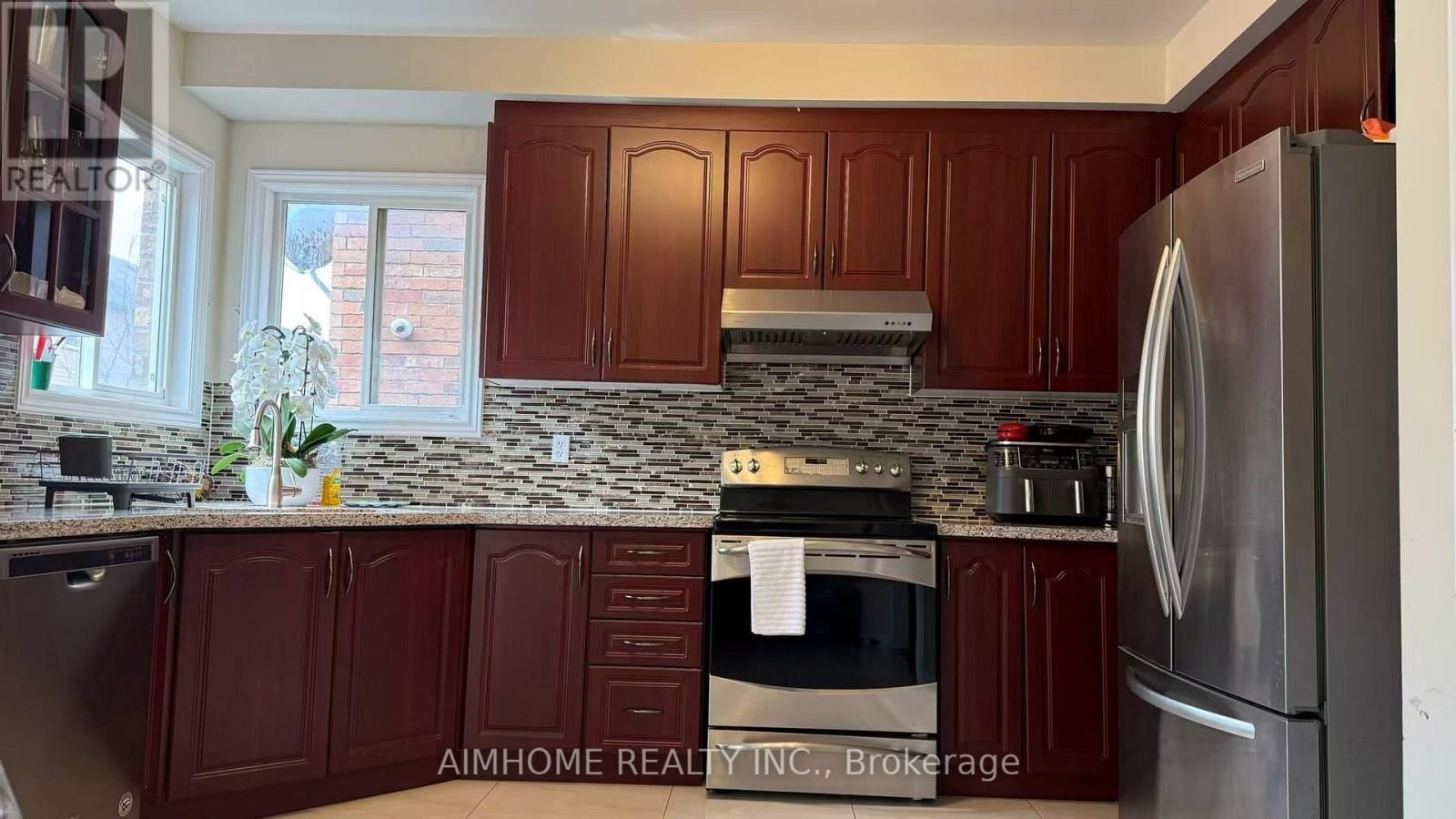 61 TEN OAKS BLVD Image 7