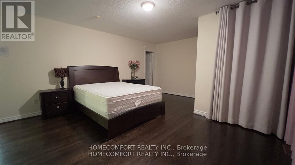 95 ROWLAND COURT Image 15