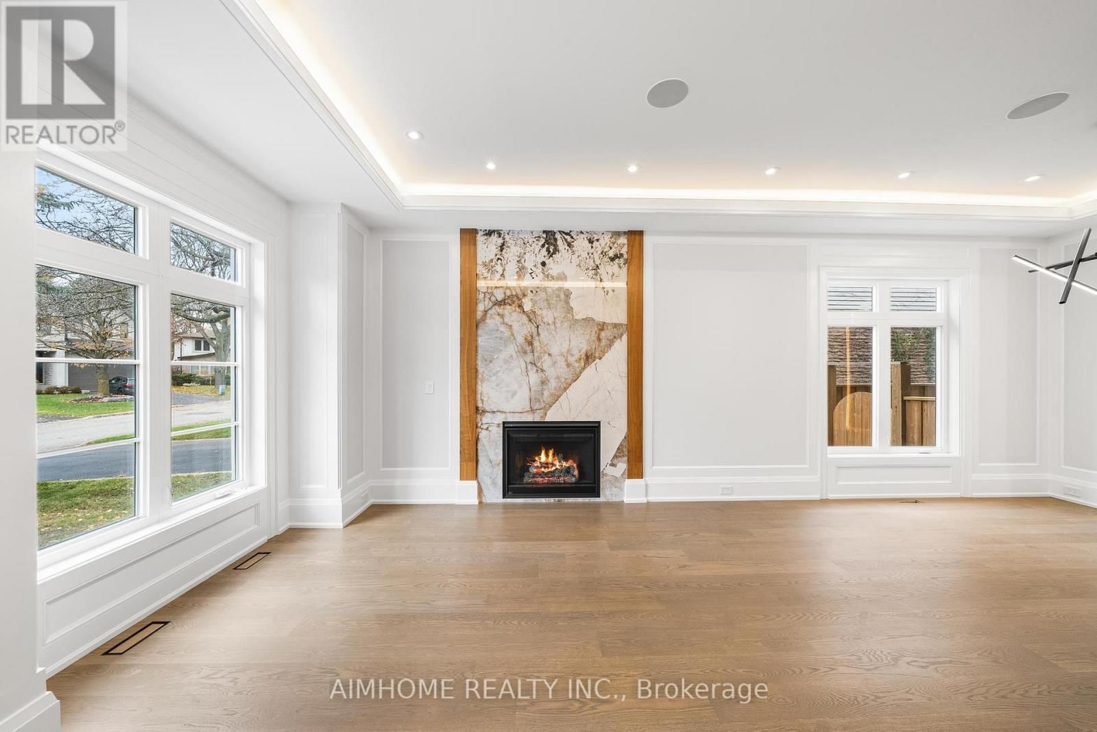 21 SUMMERFELDT CRESCENT Image 3