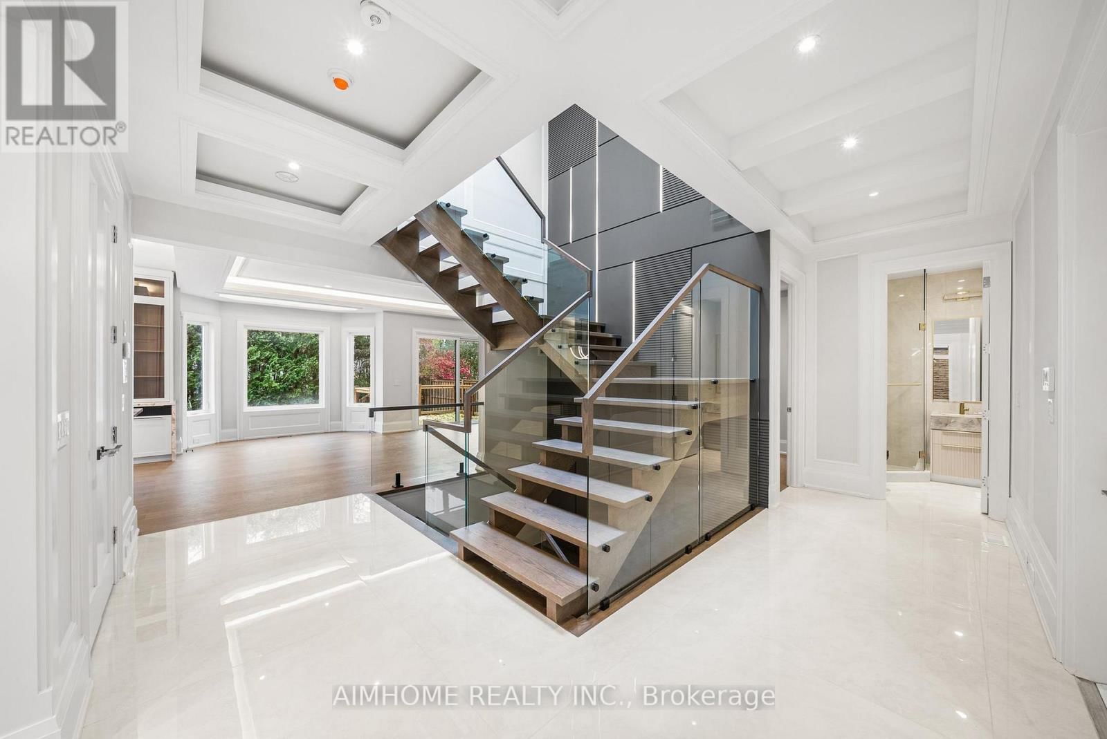 21 SUMMERFELDT CRESCENT Image 5