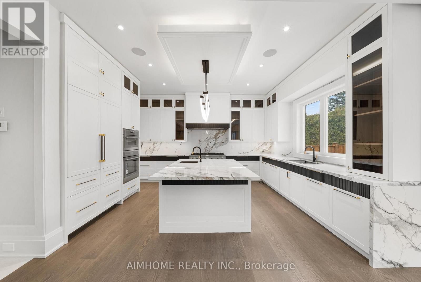 21 SUMMERFELDT CRESCENT Image 8