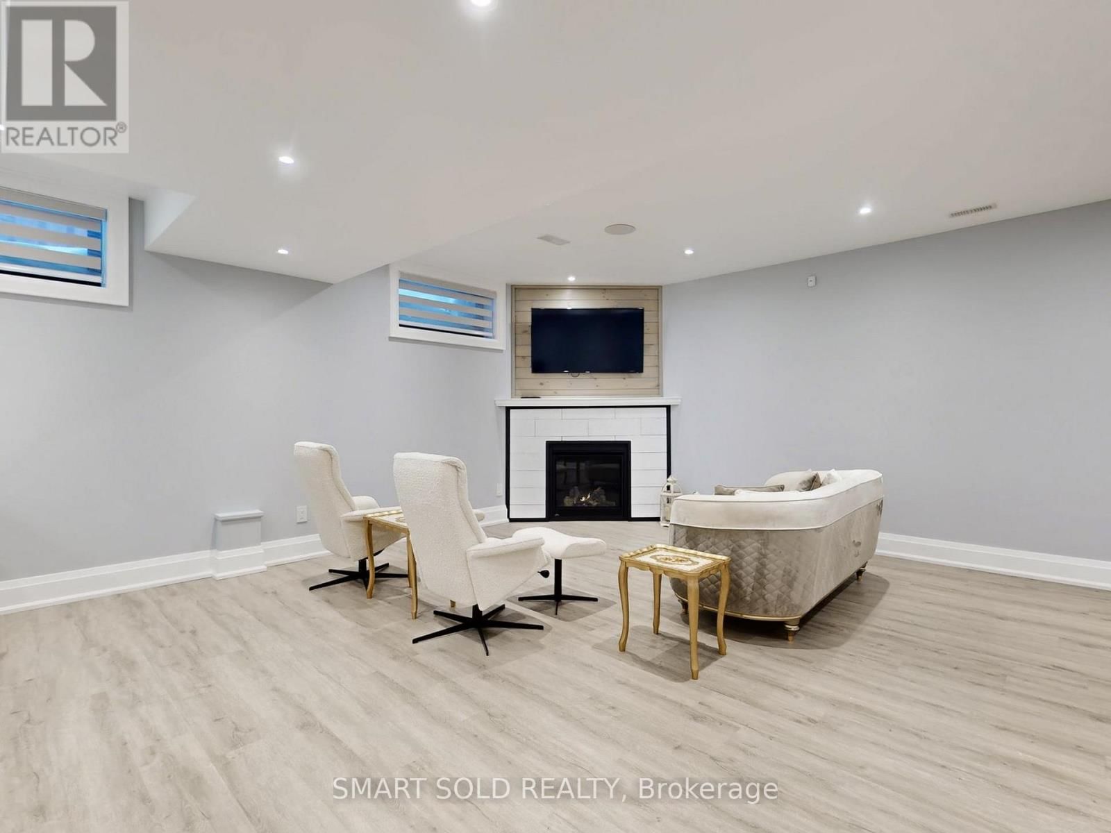 20 DUNN DRIVE Image 30