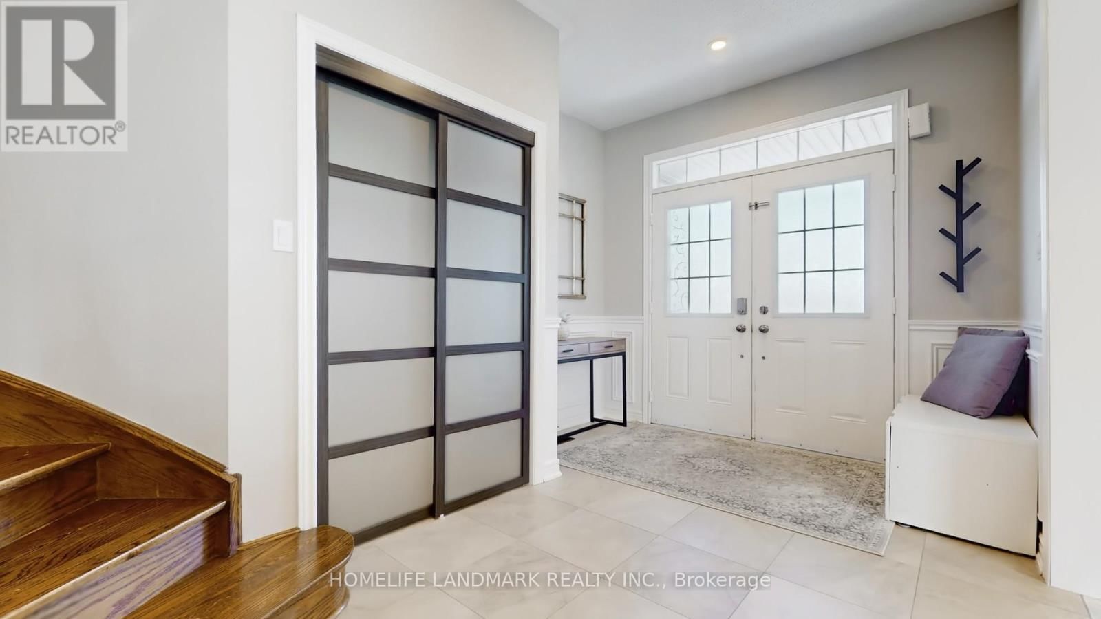 13 WOODWAY LANE Image 3