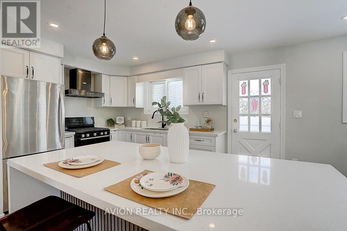 24 DRAKEFIELD ROAD Image 10