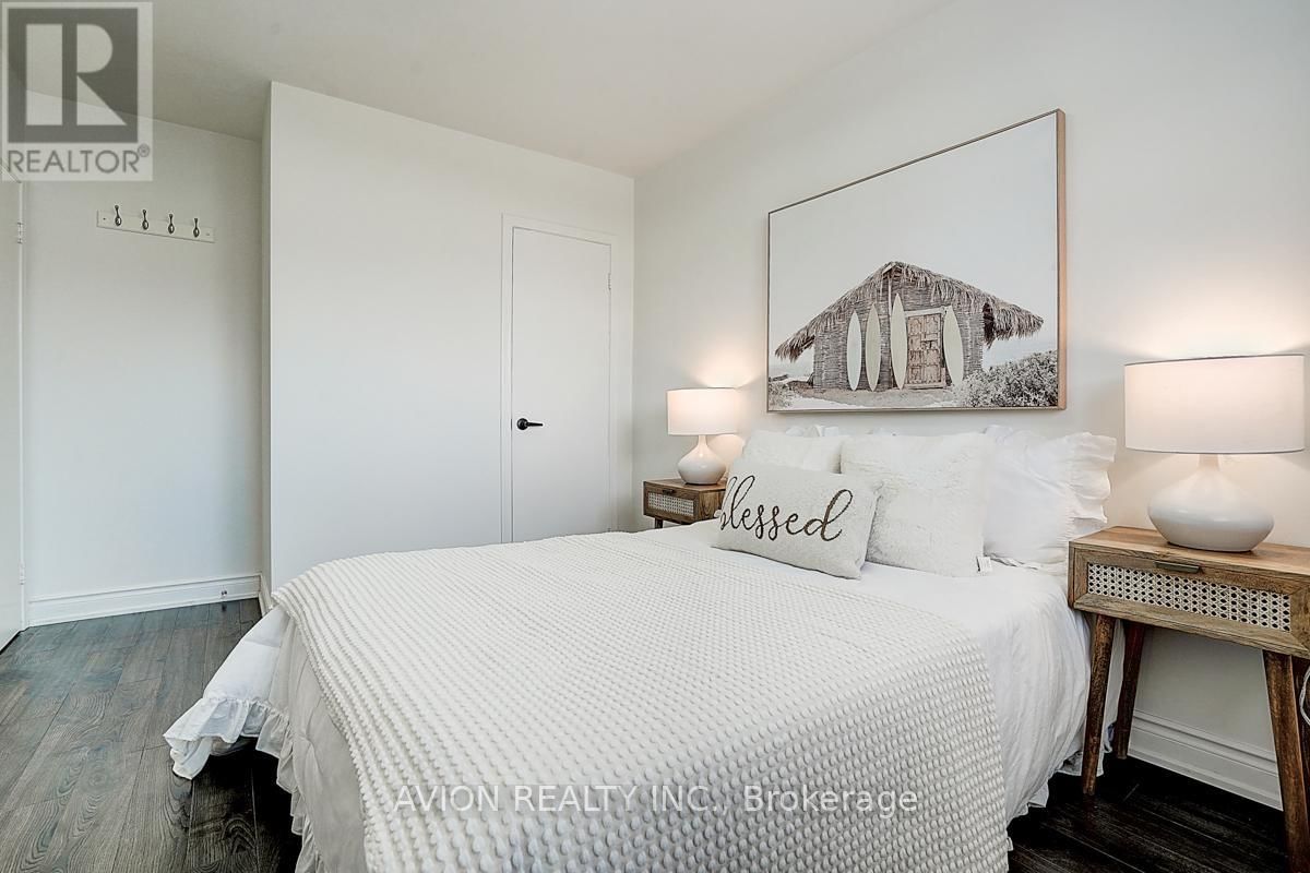 24 DRAKEFIELD ROAD Image 23