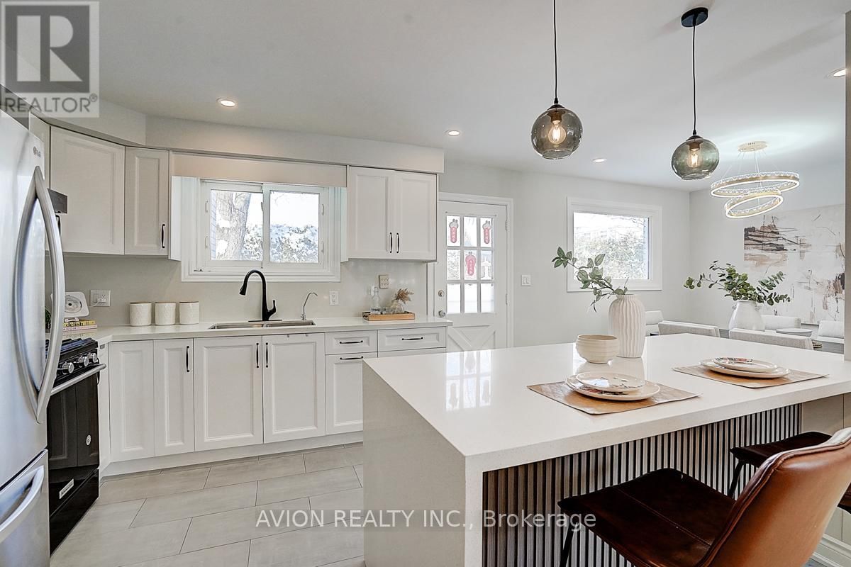 24 DRAKEFIELD ROAD Image 9